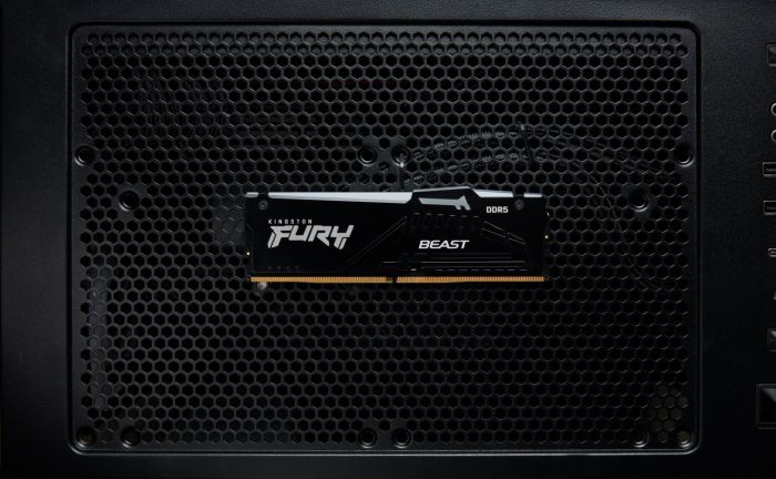 Память ПК Kingston DDR5  16GB 5600 FURY Beast RGB