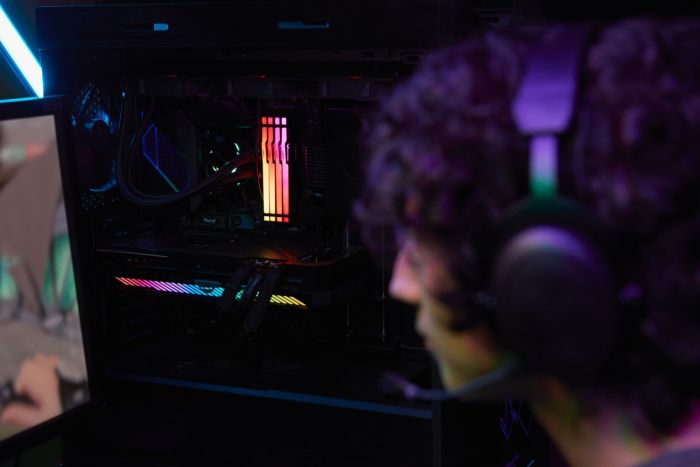 Память ПК Kingston DDR5  16GB 5600 FURY Beast RGB