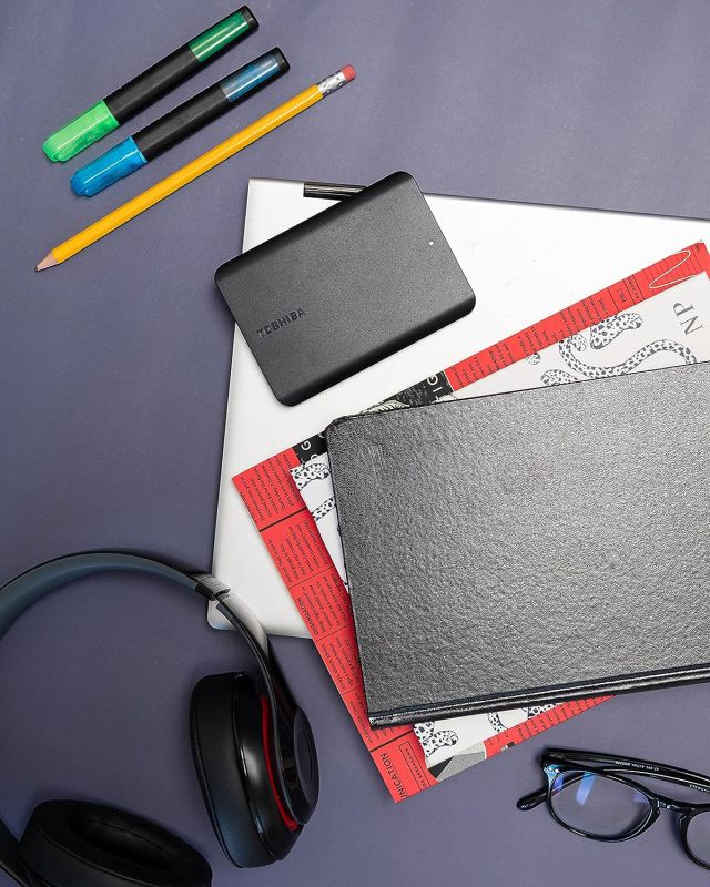 Портативний жорсткий диск Toshiba 4TB USB 3.2 Gen 1 Canvio Basics 2022