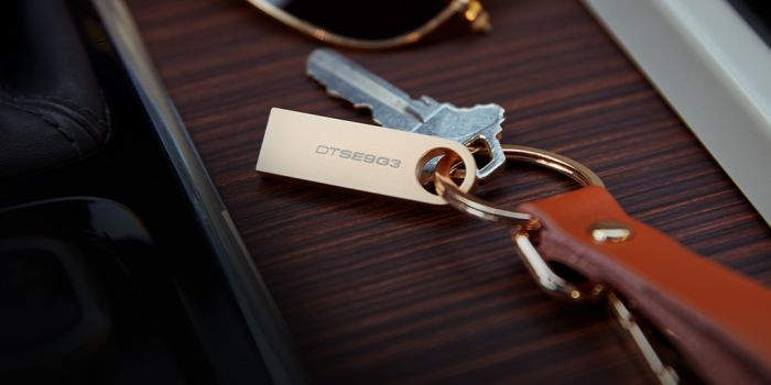 Накопичувач Kingston  128GB USB 3.2 Type-A Gen1 DT SE9 G3