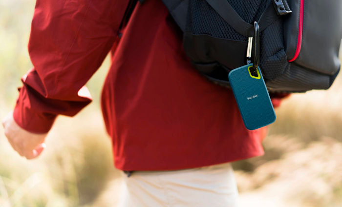 Портативний SSD SanDisk 1TB USB 3.2 Gen 2 Type-C E61 Extreme R1050/W1000MB/s IP55