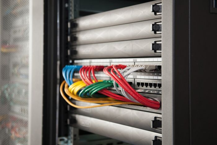 Заглушка DIGITUS 1U snap-in ABS, цвет панели черный (RAL 9005)