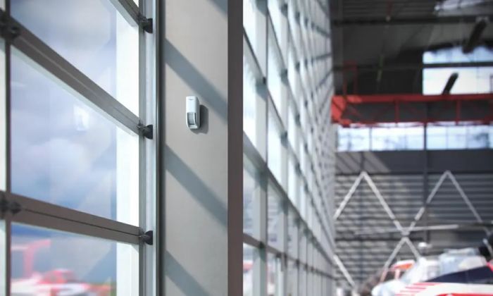 Outdoor curtain-type motion detector Ajax MotionProtect Curtain Outdoor, Jeweler, wireless, white