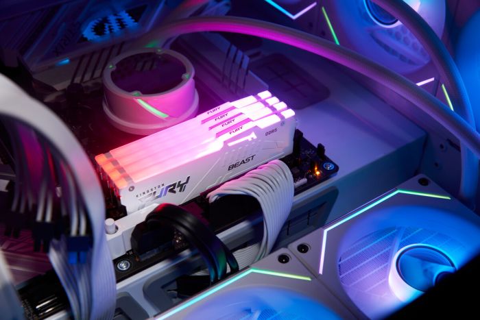 Пам'ять ПК Kingston DDR5 16GB 5600 FURY Beast RGB EXPO Білий