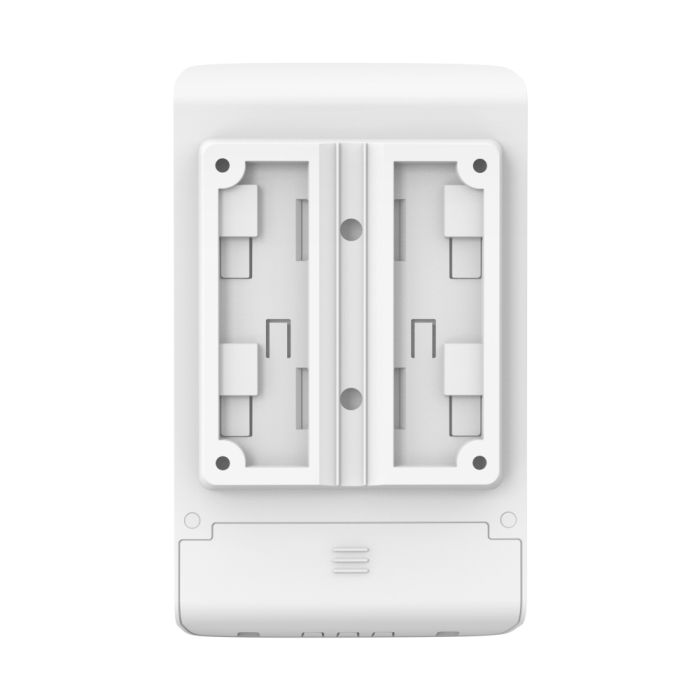 Комутатор TP-LINK SG2008P  4xGE (4xPoE), 64W, 1xGE uplink (1xPoe), WebSmart, outdoor