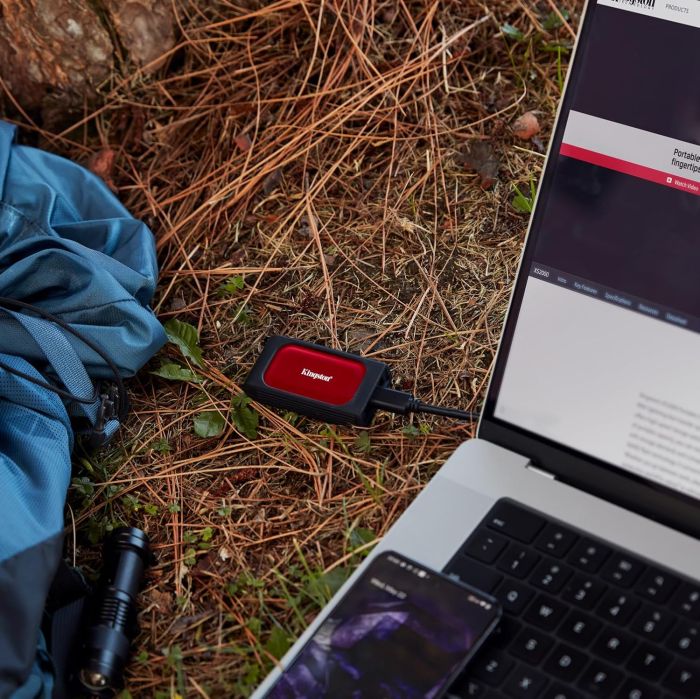 Портативний SSD Kingston 1TB USB 3.2 Gen 2 Type-C XS1000 R1050/W1000MB/s