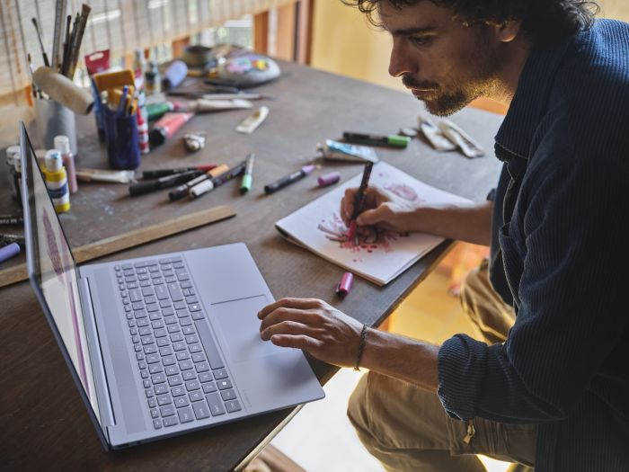 Ноутбук HP OmniBook 5 16-af1006ua 16" WUXGA IPS AG, Intel U5-225U, 16GB, F512GB, UMA, DOS, голубой