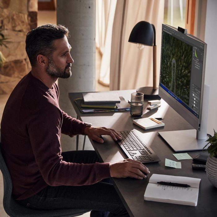 Комп'ютер персональний моноблок HP EliteOne 870-G9 27" QHD IPS AG, Intel i7-14700, 32GB, F1TB, UMA, WiFi, кл+м, 3р, Win11P