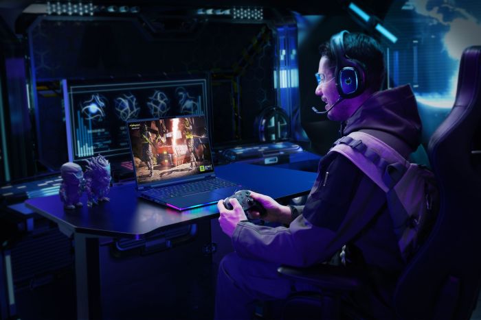 Acer Notebook Predator Helios 16 PH16-73 16" OLED, Intel U9-275HX, 32GB, F1TB, NVD5070Ti-12, Lin, black