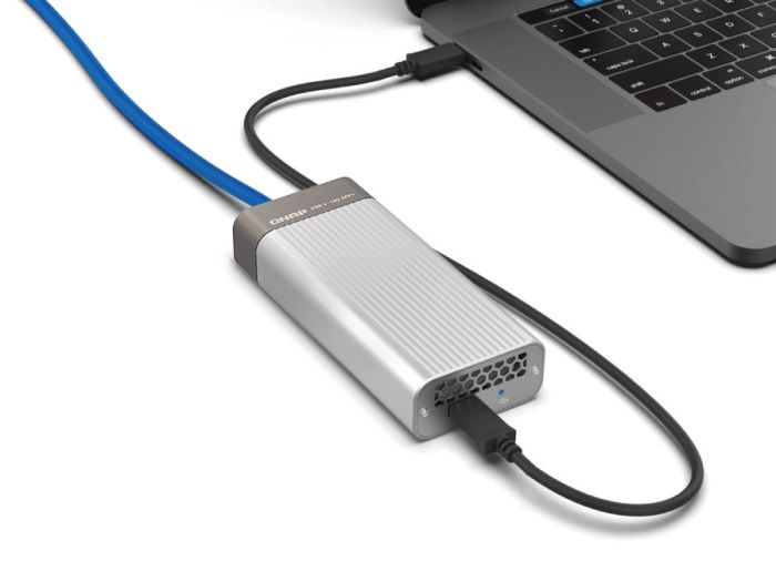 QNAP USB 4 Thunderbolt 3/4 10GbE SFP+