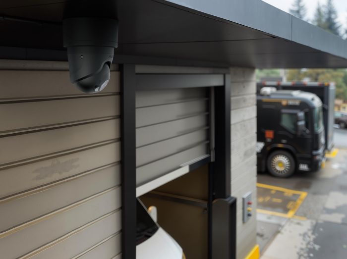 IP-Камера проводная Ajax TurretCam HL black, 5Мп, 2.8мм, гибридная подсветка IR 50м, белый Led 50м, PoE, True WDR, IP65, ИК 50м, аудио, угол обзора 100°–110°, купольная, чёрная