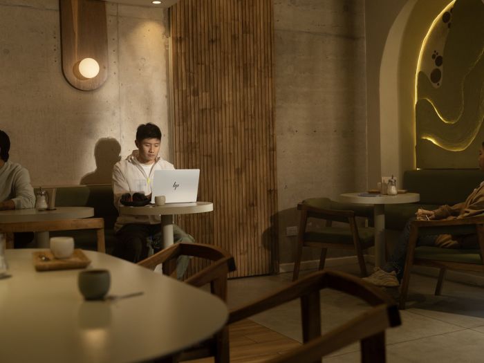 Ноутбук HP OmniBook 7 14-fs0002ua 14" WUXGA IPS AG, Intel 5-210H, 16GB, F512GB, UMA, Win11P, серебристый