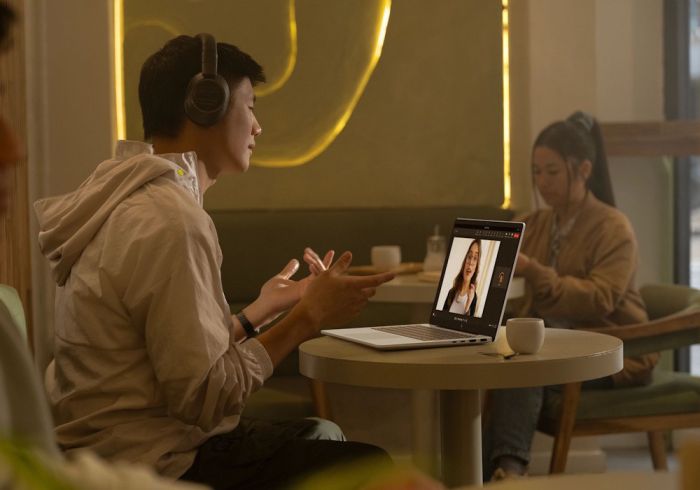 Ноутбук HP OmniBook 7 14-fr0002ua 14" WUXGA IPS, Intel U7-255H, 32GB, F1024GB, UMA, Win11, серебристый