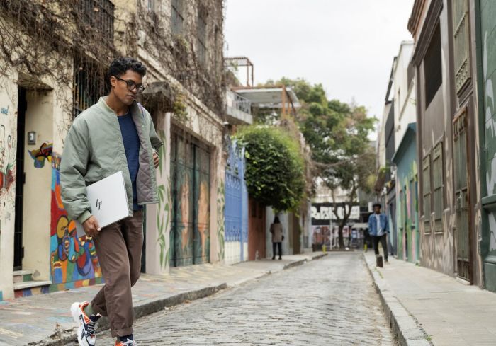 Ноутбук HP OmniBook 7 17-dc0001ua 17.3" FHD IPS Touch, Intel U7-258V, 32GB, F1024GB, UMA, Win11, сріблястий