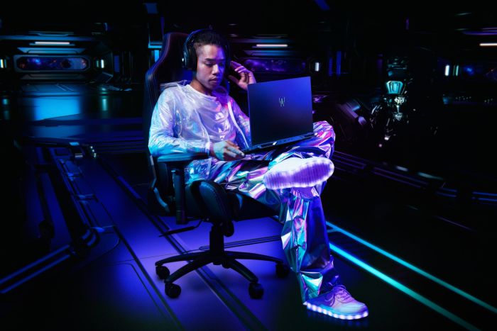 Ноутбук Acer Predator Helios Neo 18 PHN18-72 18" WQXGA IPS, Intel U9-275HX, 64GB, F2TB, NVD5070Ti-12, Win11, черный