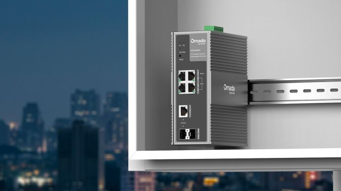 Промышленный коммутатор TP-LINK  4xGE (PoE), 120W, 1xGE/SFP, 1xSFP WebSmart TP-Link IES206GPP