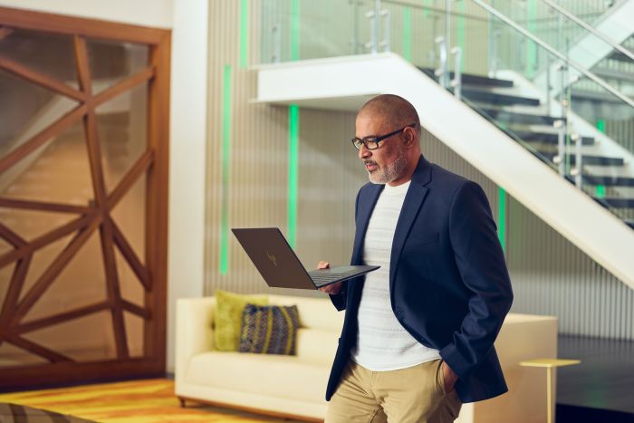 Ноутбук HP EliteBook Ultra G1i 14" 2.8k Touch, Intel U5-228V, 32GB, F1TB, UMA, Win11P, синий