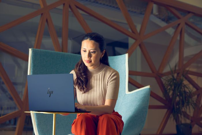 Ноутбук HP EliteBook Ultra G1i 14" 2.8k Touch, Intel U5-228V, 32GB, F1TB, UMA, Win11P, синий