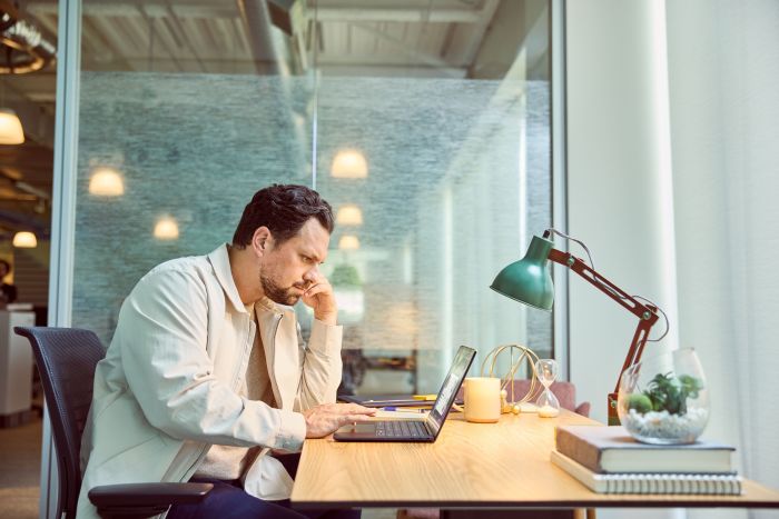 Ноутбук HP EliteBook Ultra G1i 14" 2.8k Touch, Intel U5-228V, 32GB, F1TB, UMA, Win11P, синий